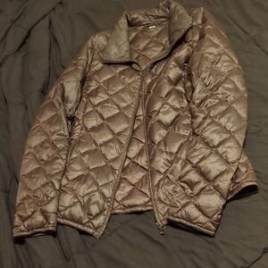 2/$30 Boys Uniqlo‎ Ultra Light Down jacket Size S